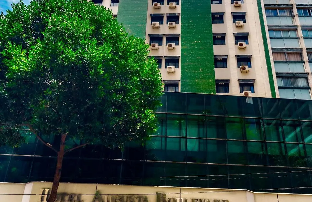 Hotel Augusta Boulevard-1