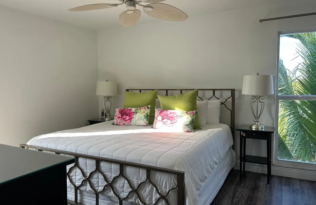 Sea Spray Inn-1