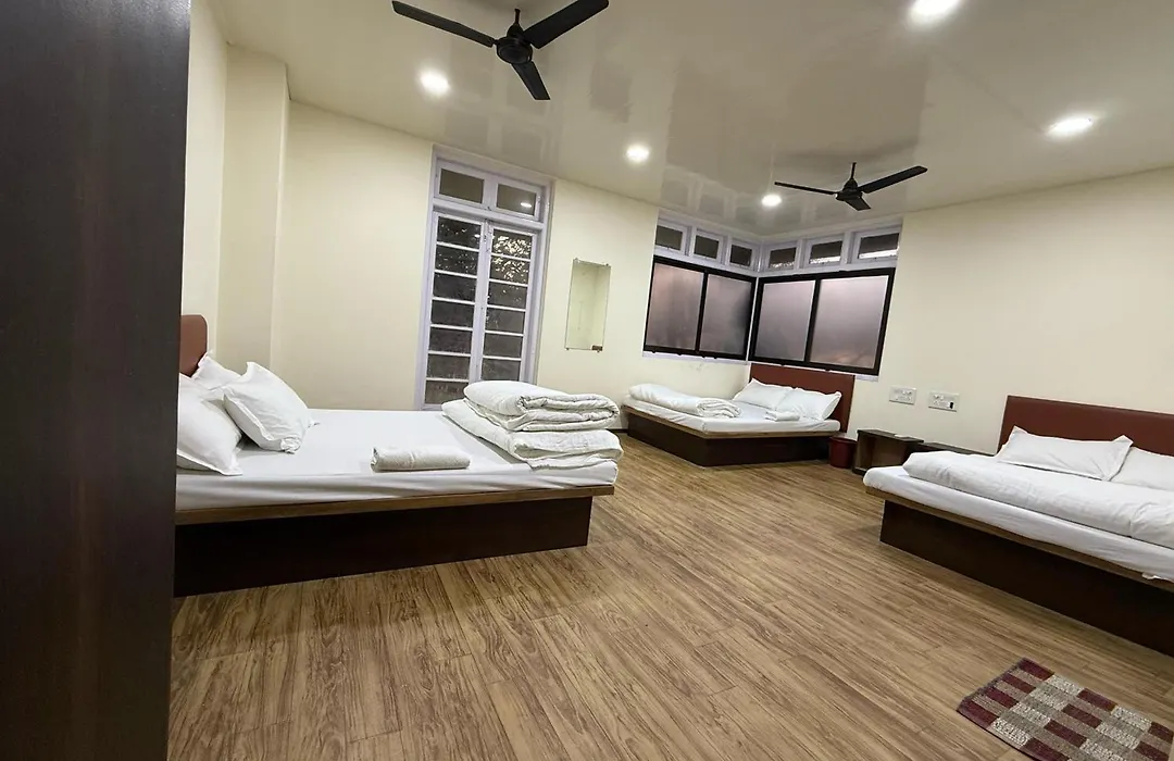 Hotel Marine Line Near Marine Drive & Cricket Stadium, South Mumbai-1