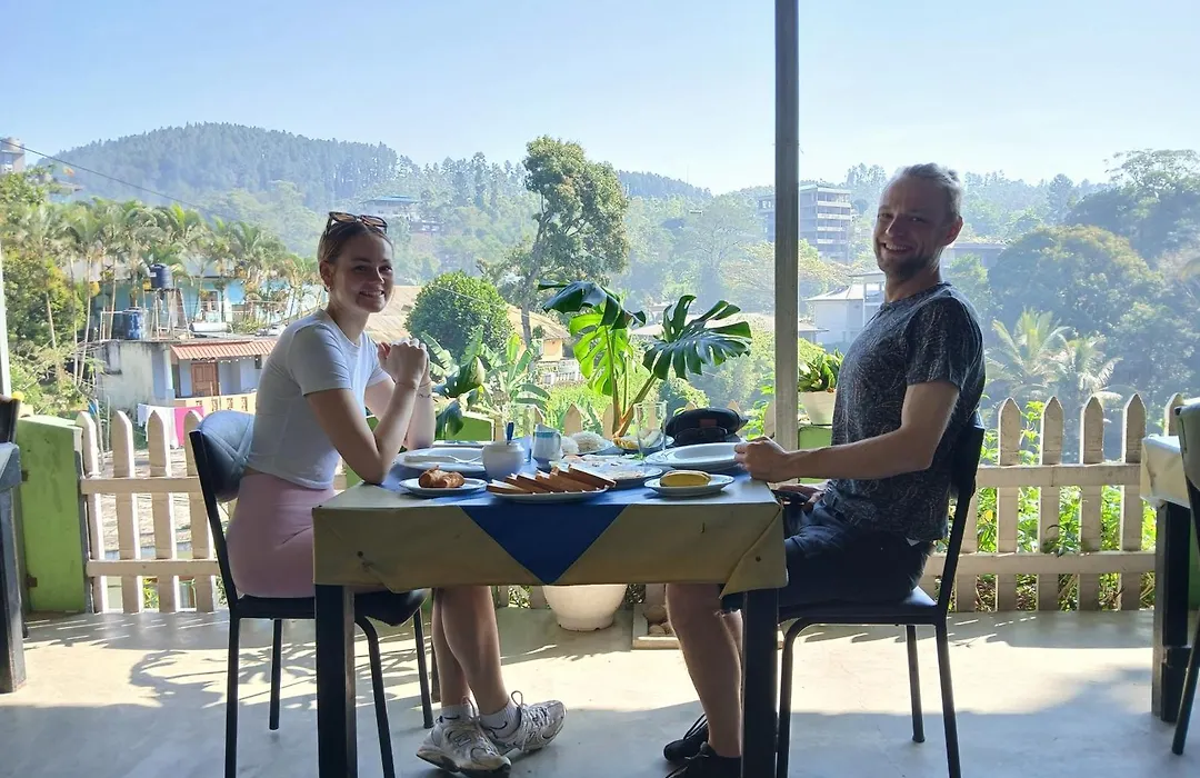 Green Peak - Mountain View Hotel & Restaurant-1