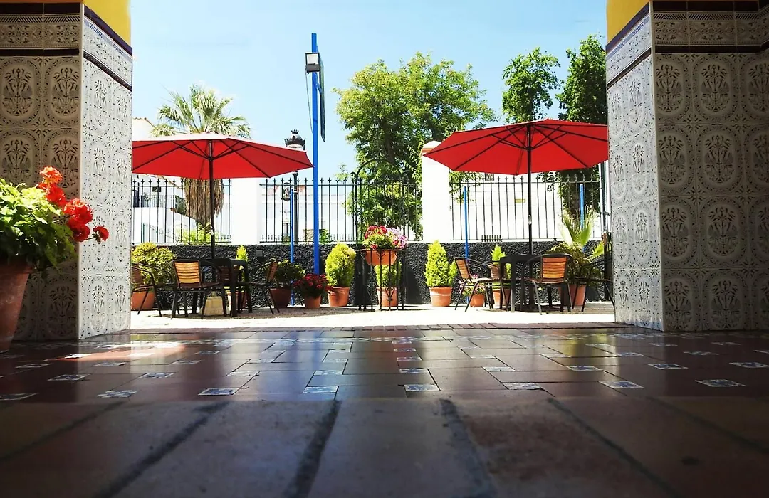 Hostal El Faro-1