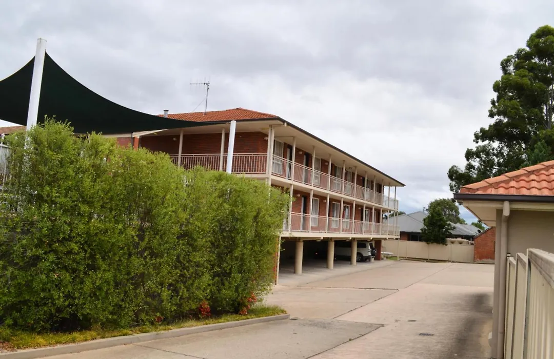 Bathurst Motor Inn-1