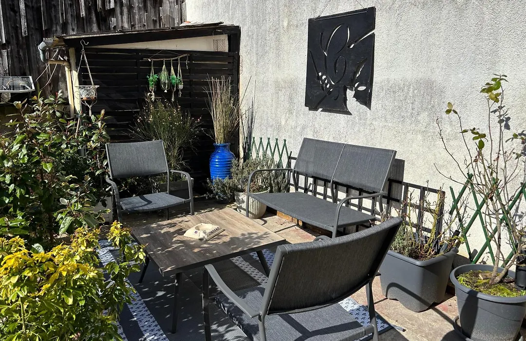 Dom'S Garden-1
