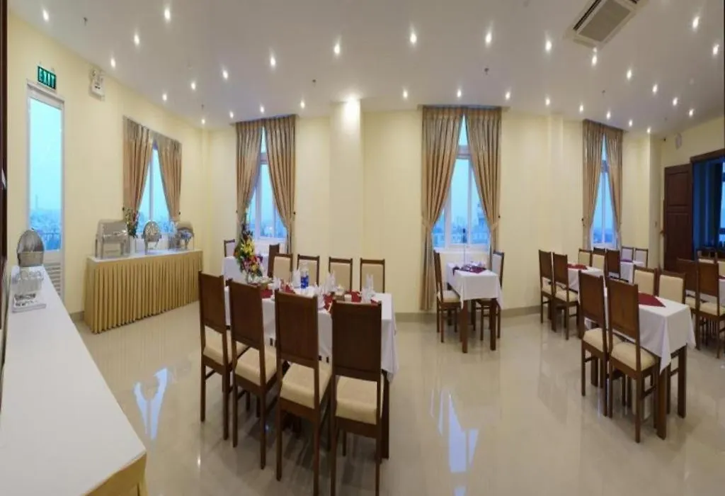 Gia Linh Hotel-1