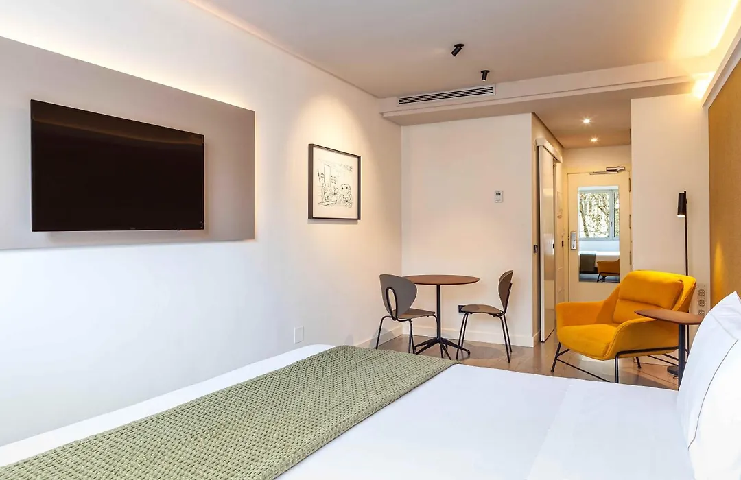 Suites Viena Plaza De Espana-1