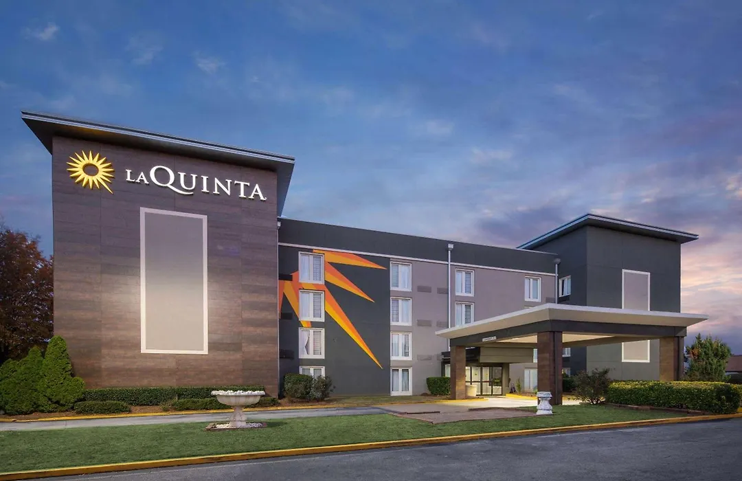 La Quinta By Wyndham Atlanta Airport South-1