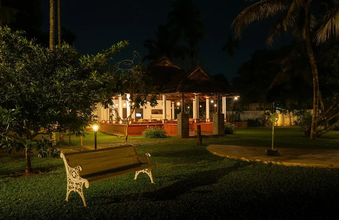 Palmgrove Lake Resort-1