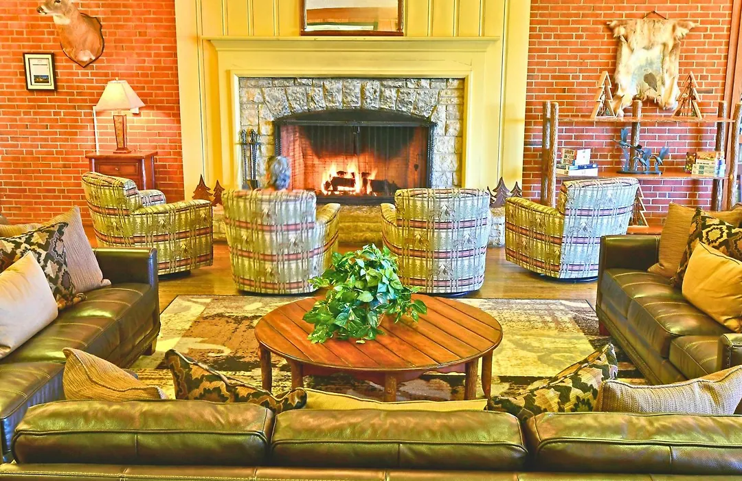 Clifty Inn-1