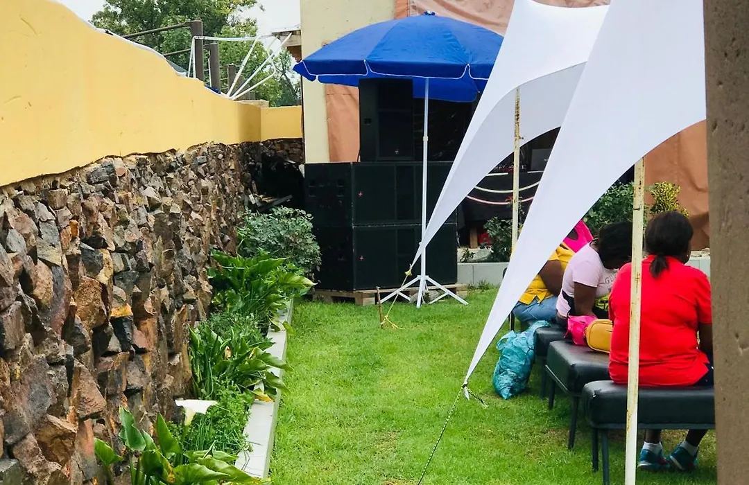 Roadside Guesthouse-1