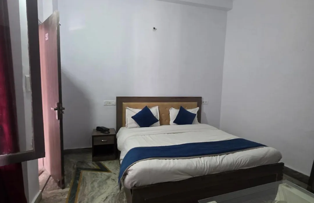 Siddhi Vinayak Hotel And Banquet-1