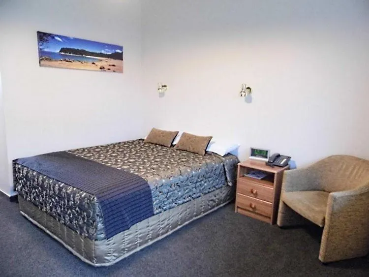 Westport Motor Hotel-1