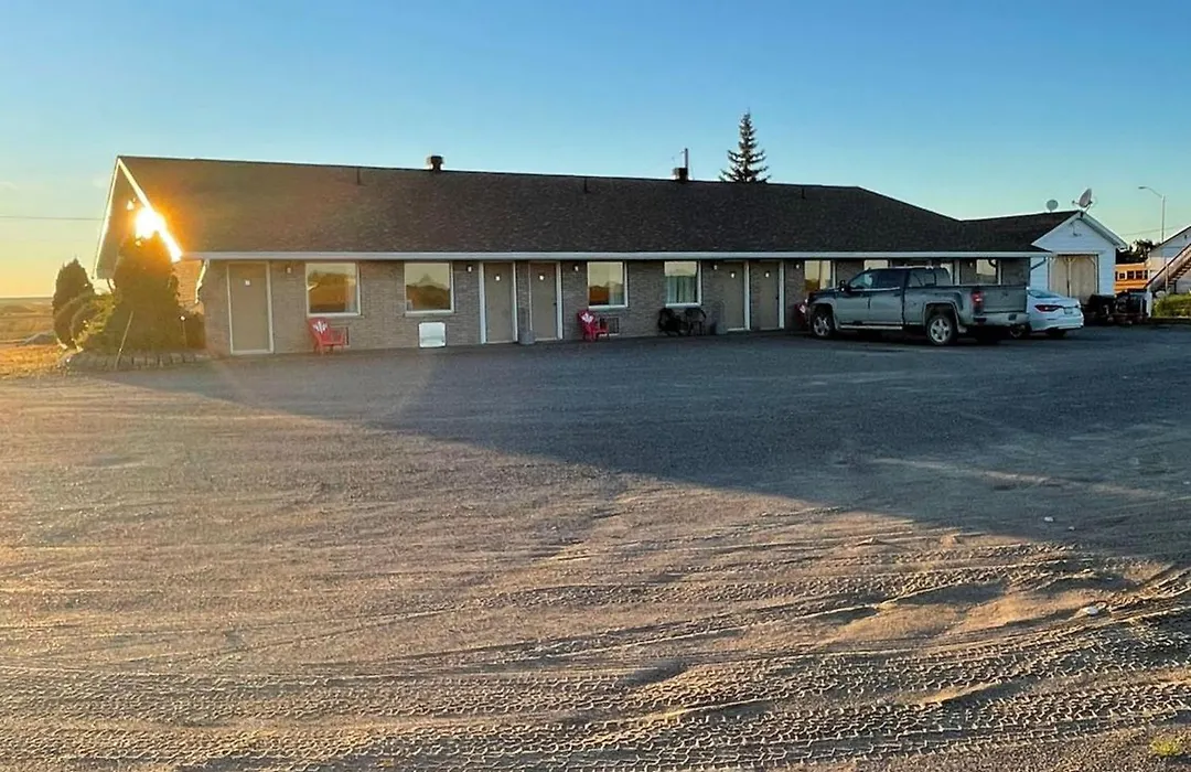 Earlton Motel-1