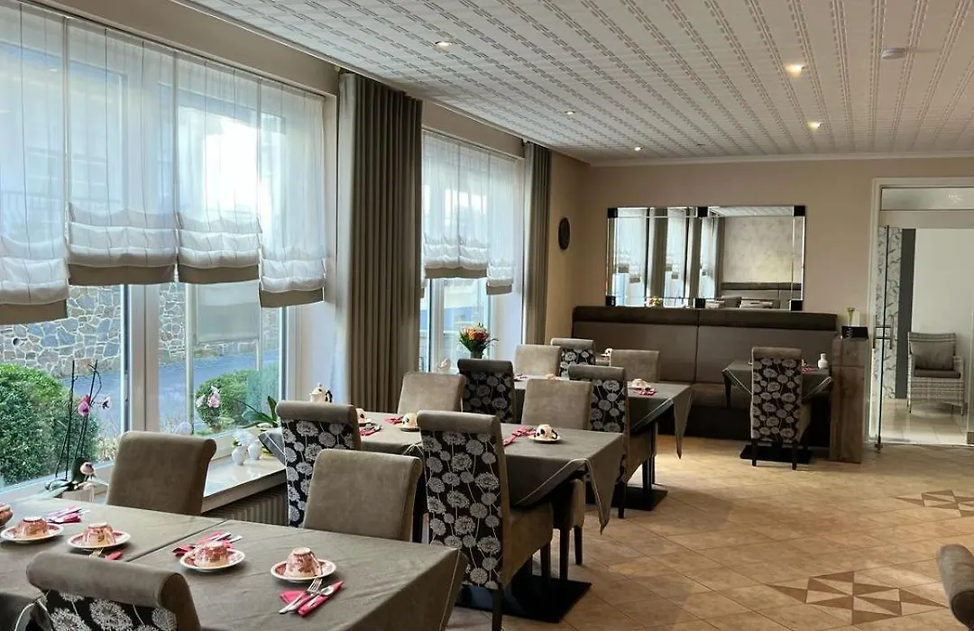 Hotel Haus Christa-1