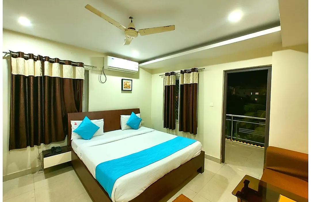 M R Hotel Shivangi Near Sea Beach-1