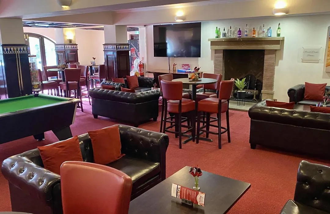 Europa Gatwick Hotel-1