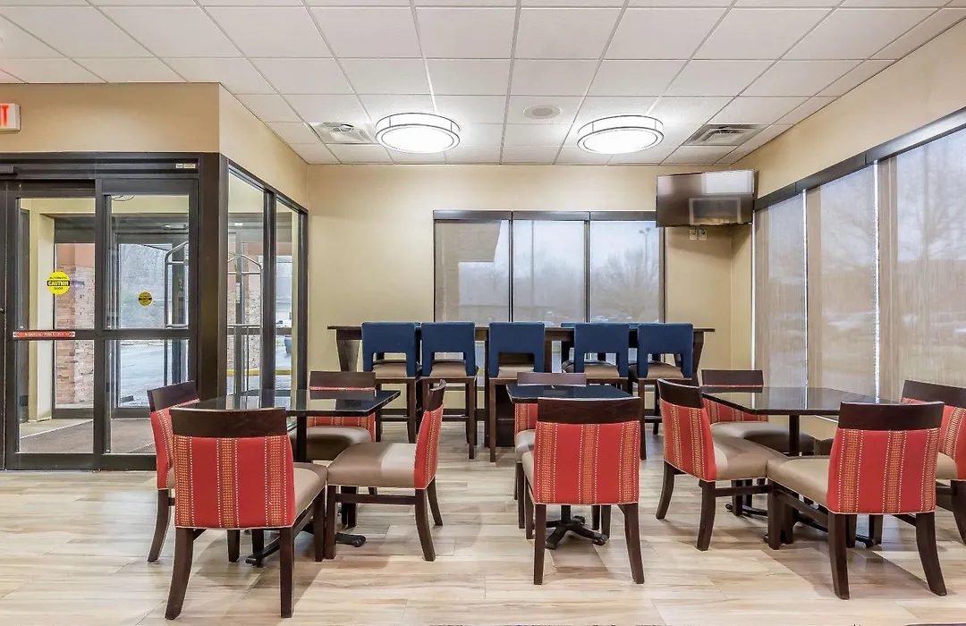 Comfort Inn Alton Near I-255-1