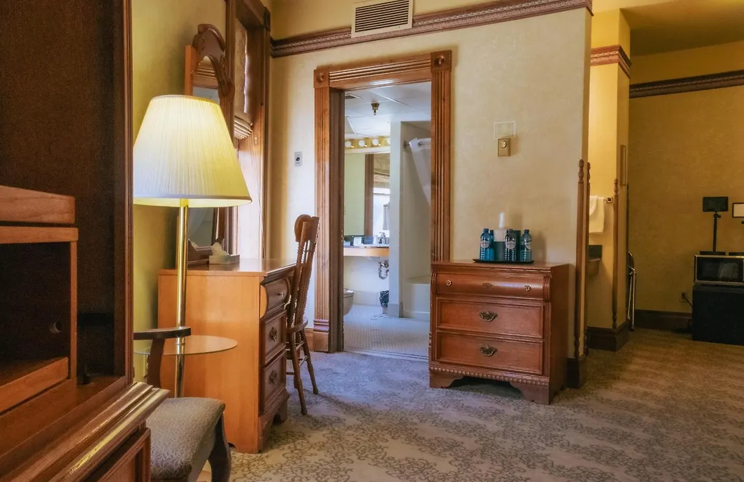 Historic Bullock Hotel-1