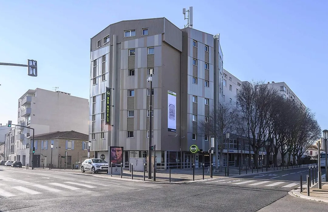 B&B HOTEL Nîmes Centre Arènes-1
