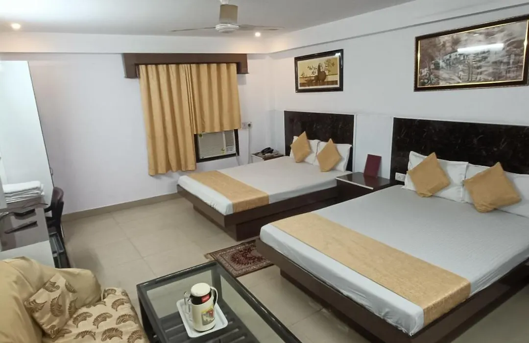 Hotel Su Shree Continental Dx 5 Mins From New Delhi Railway Station & Free Car Parking-1