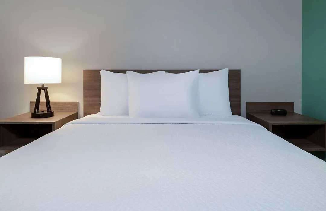 Echo Suites Extended Stay By Wyndham Richmond West-1
