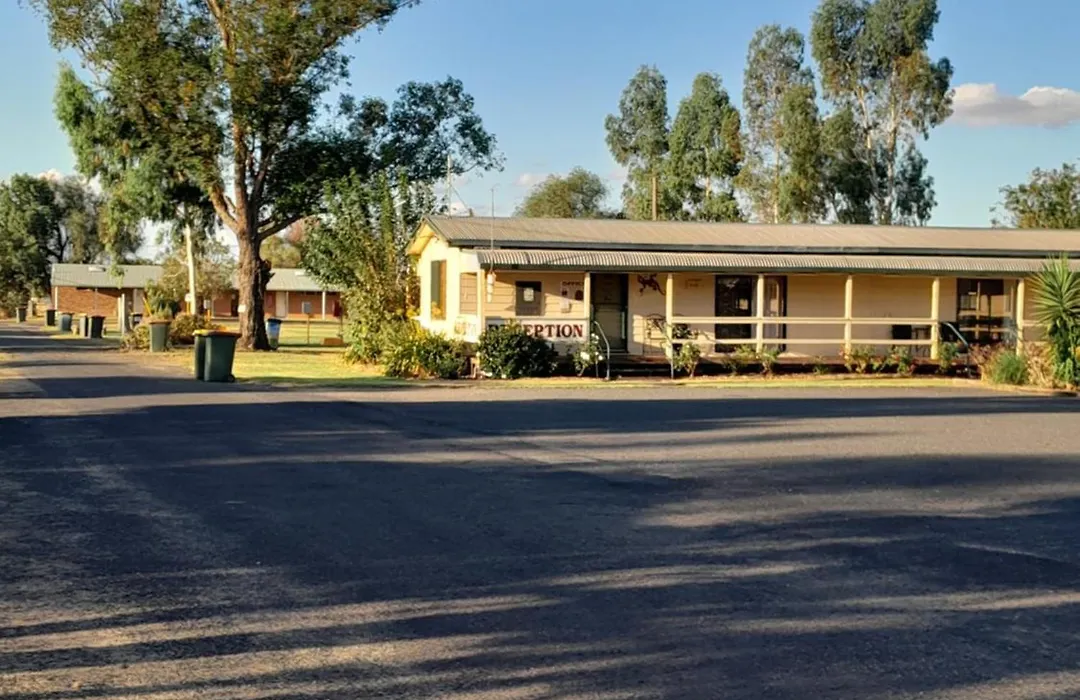 Narromine Aerodrome Tourist Park And Motel-1
