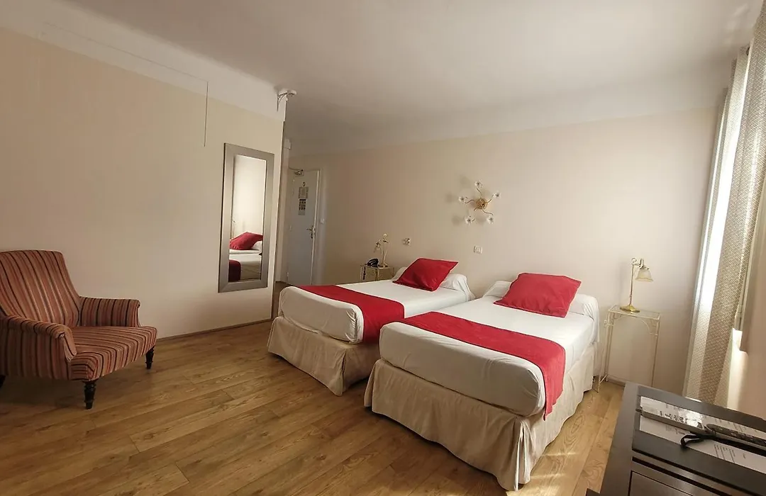 Hotel Du Forum-1