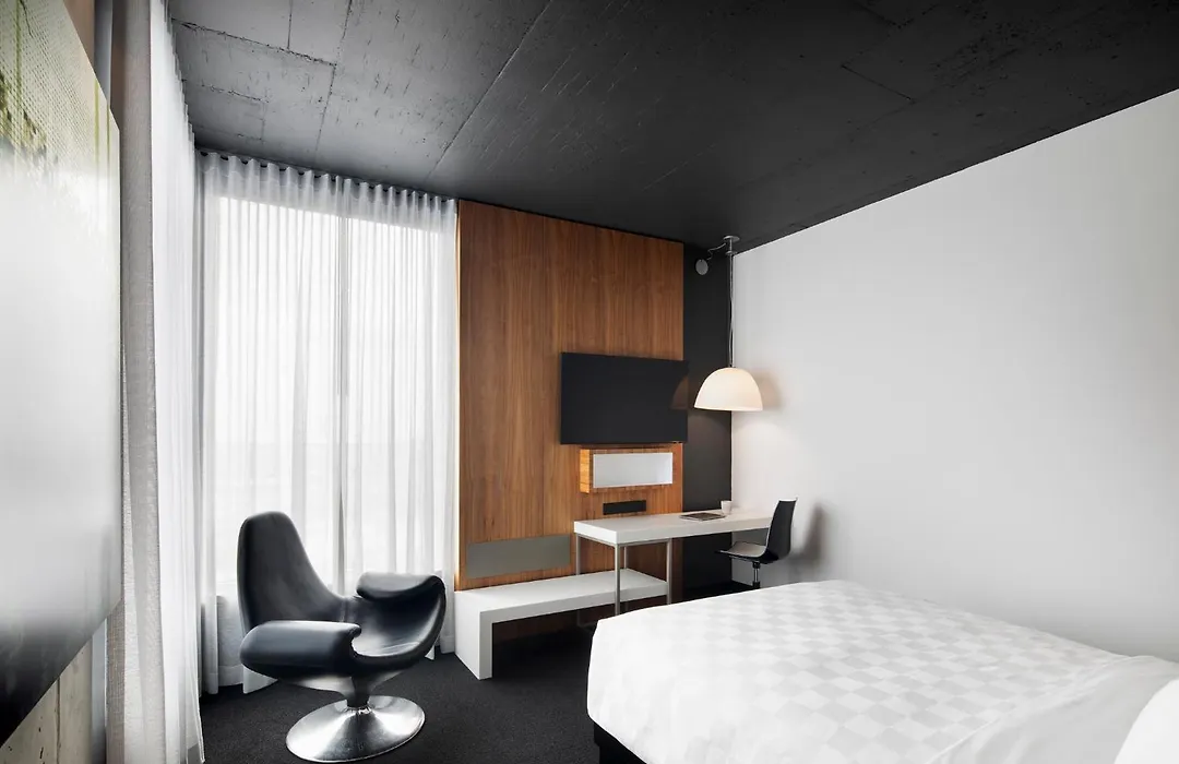 Alt Hotel Toronto Airport-1