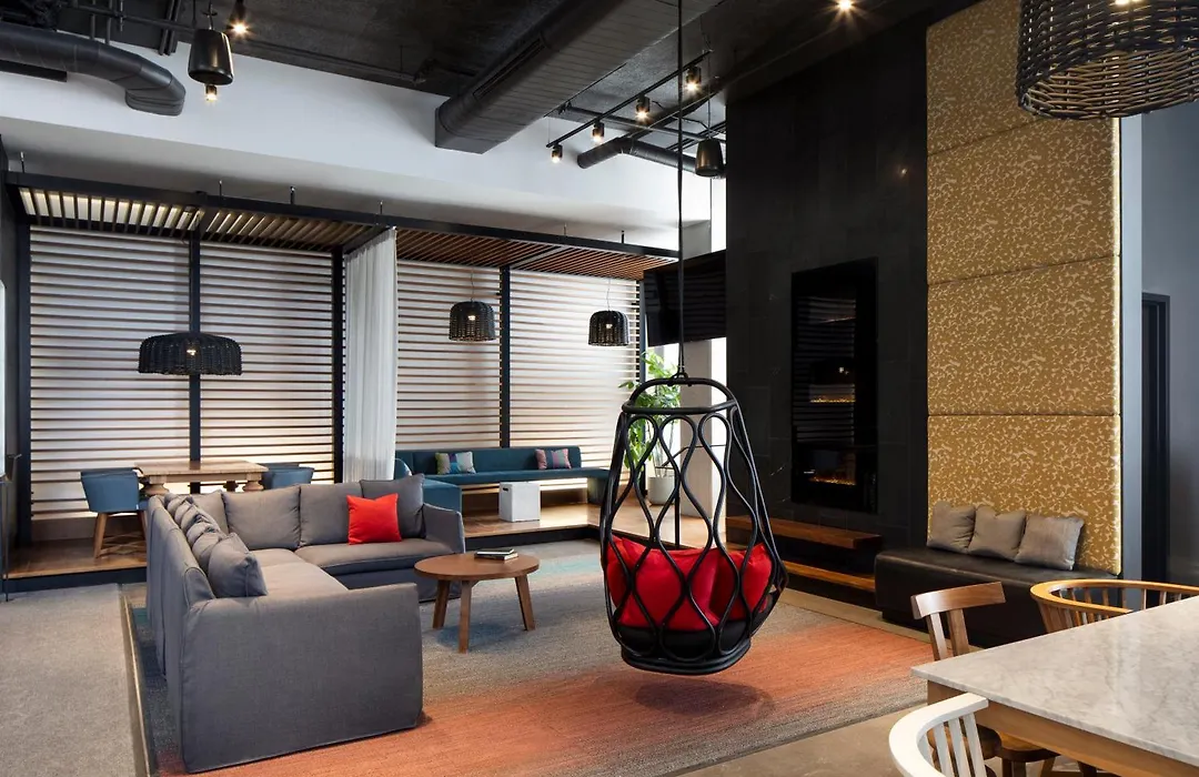 Alt Hotel Toronto Airport-1