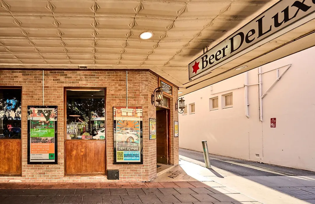 Beer Deluxe Albury-1