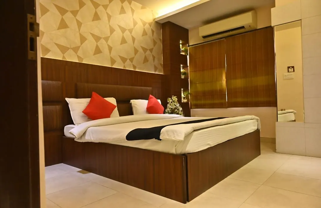 Hotel Royal Cottage-1