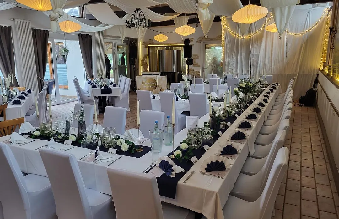 Land-Gut-Hotel- Weisser Schwan-1