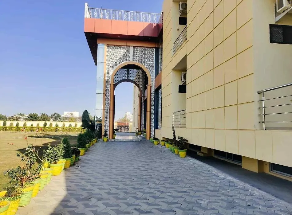 Hotel Blueberry Resort Bhilwara-1