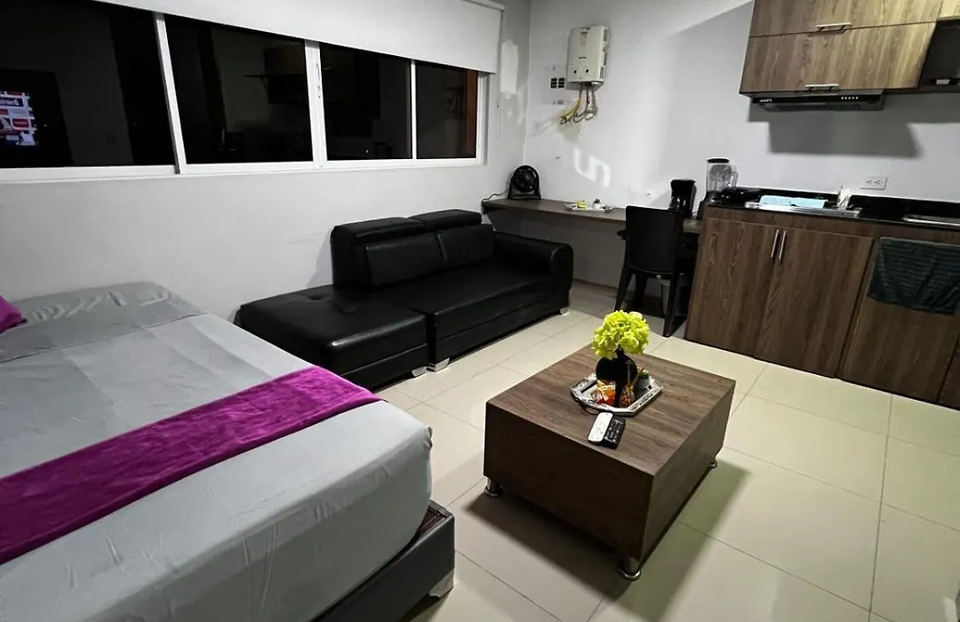 Apartamentos Deluxe La Flora-1