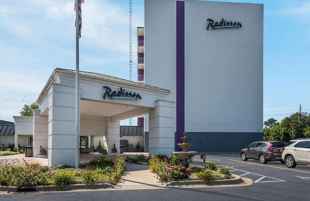 Radisson Hotel Grand Rapids Riverfront-1