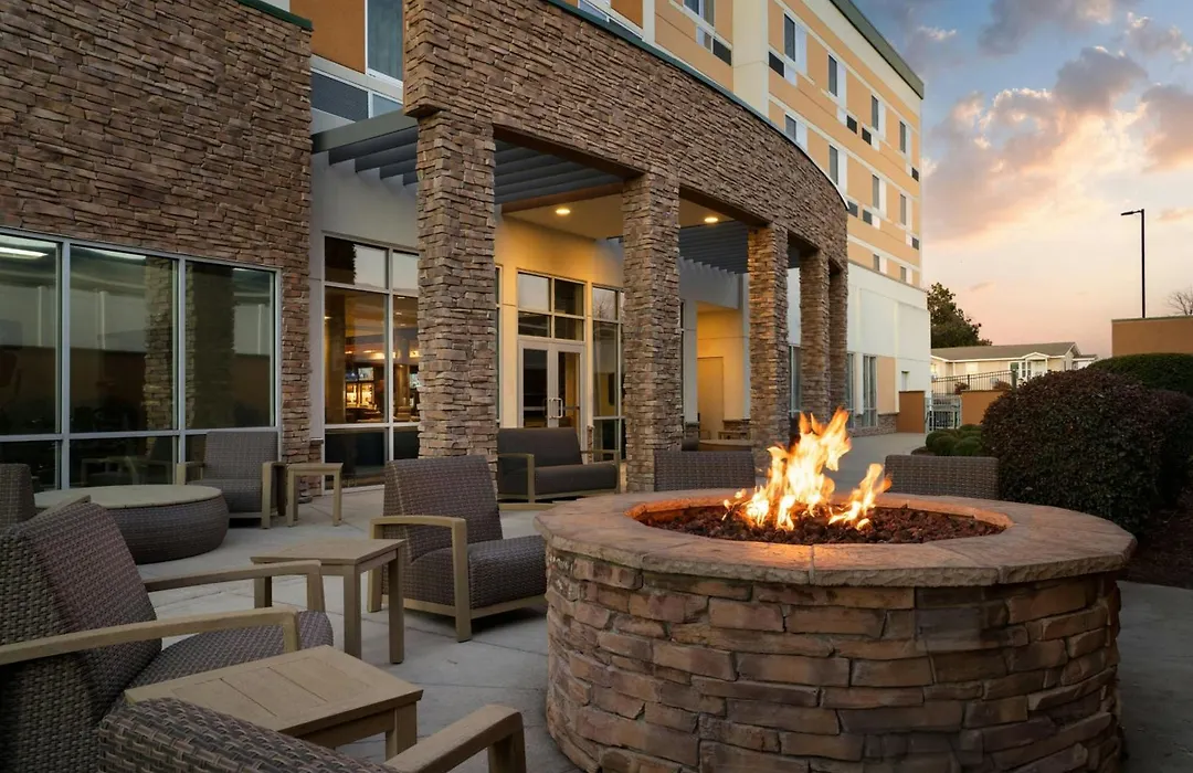 Courtyard By Marriott Fayetteville Fort Bragg Spring Lake-1