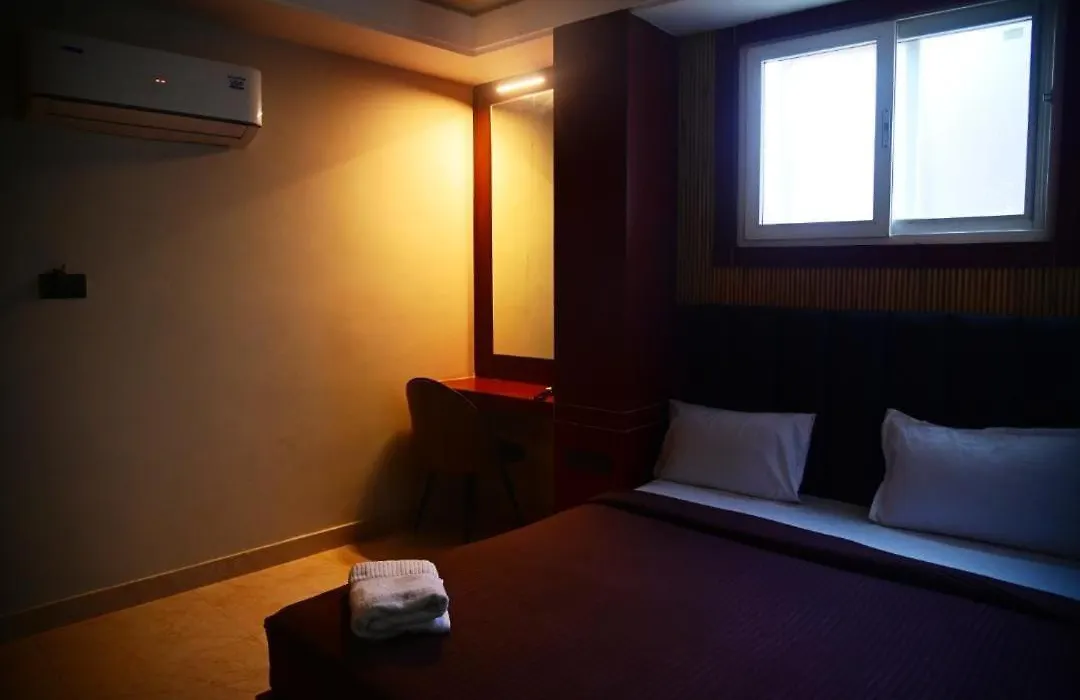 Hotel Baba Vishwanath Palace-1