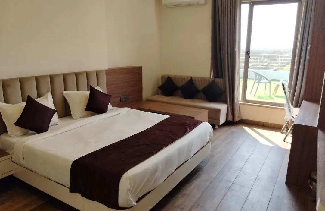 Hotel Tarun Palace, Bhopal-1