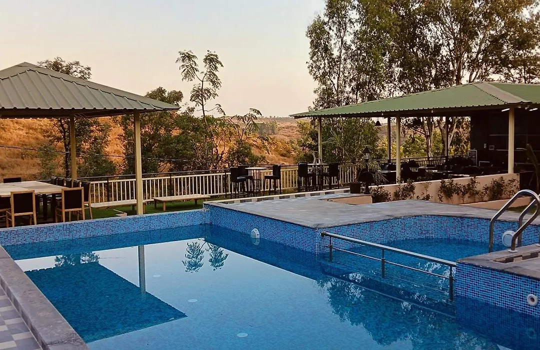 Mountain Meadows Resort-1