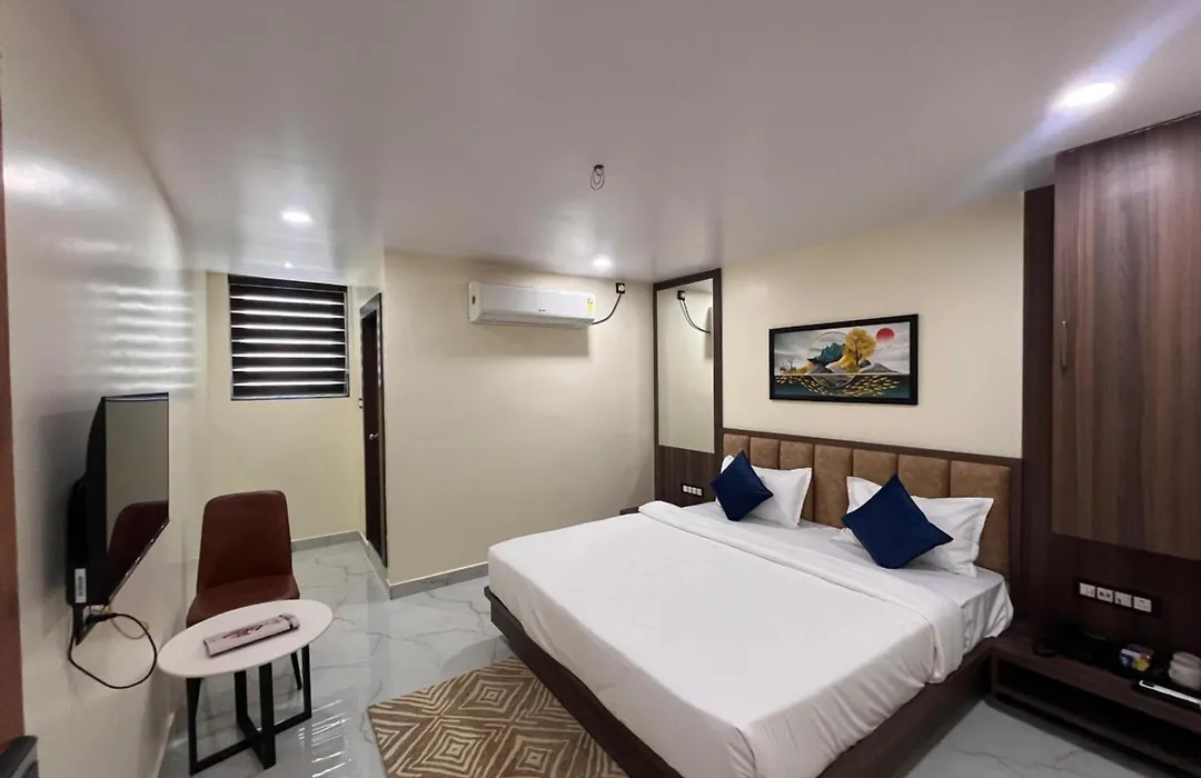 Hotel Soumya Sarovar-1