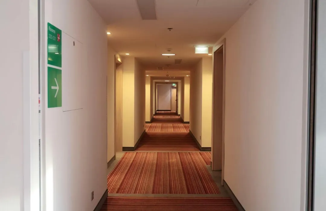 Park Inn by Radisson Linz-1