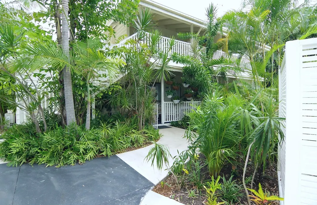 Debbie'S Place-1