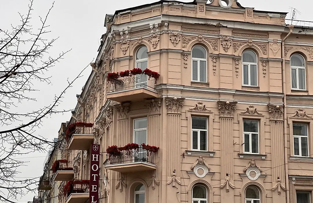 Royal Grand Hotel-1