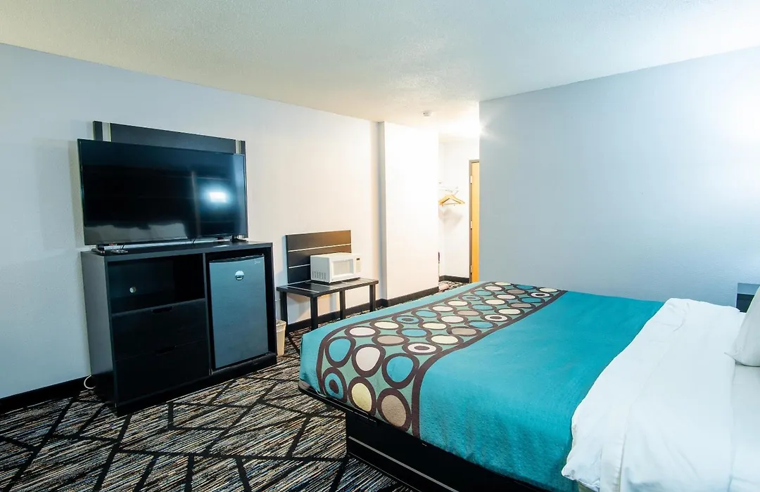 Coratel Inn & Suites By Jasper New Richmond-1