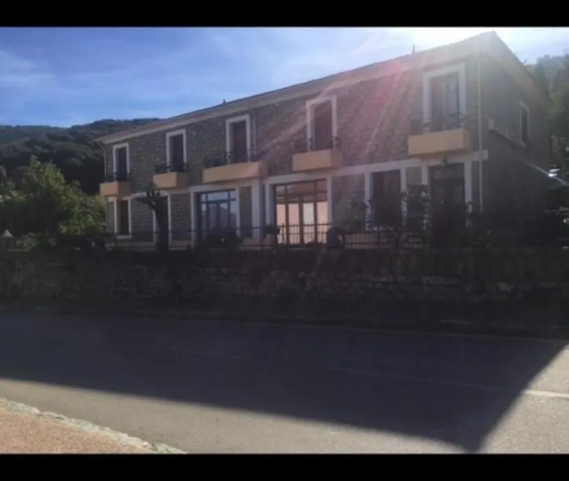 Hotel Les Calanques-1