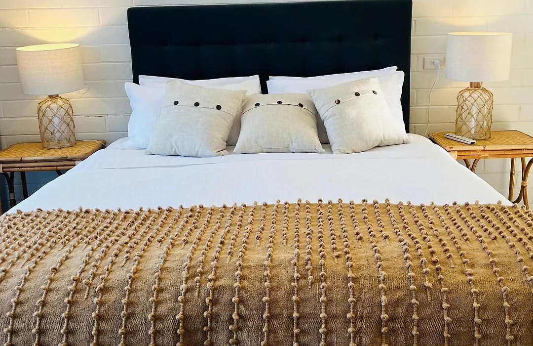 Pelican Sands Scamander-1