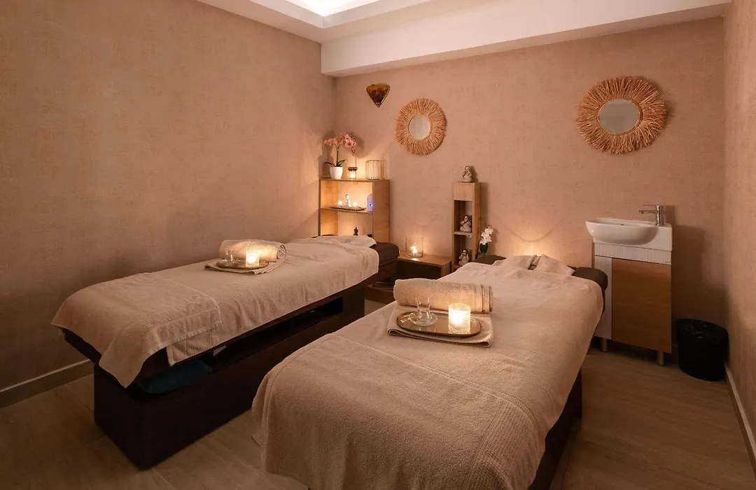 Acandia Hotel-1