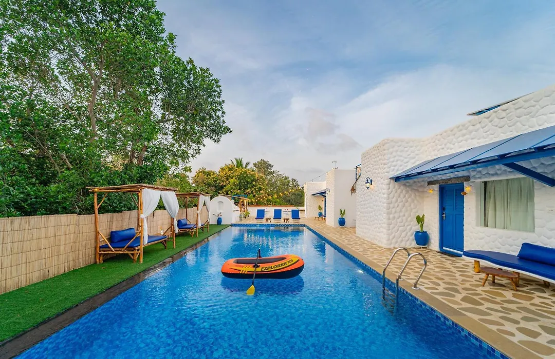 Conch Resort Luxury Private Pool Suites-1