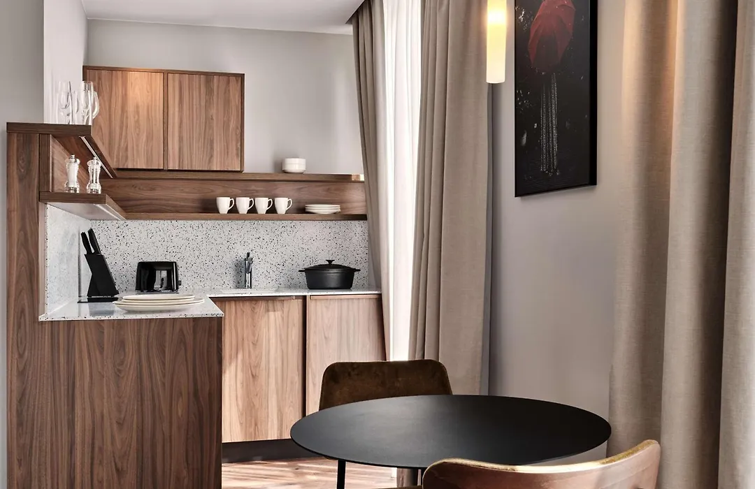 Radisson Red Hotel & Radisson Red Apartments, Krakow-1