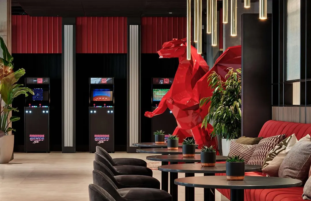 Radisson Red Hotel & Radisson Red Apartments, Krakow-1