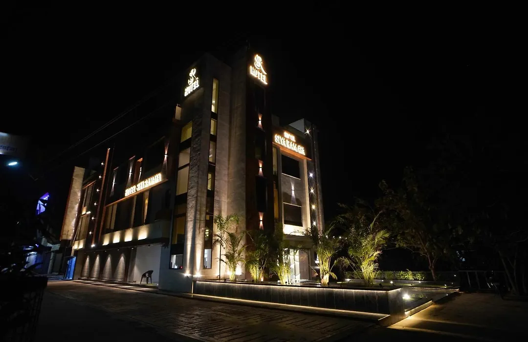 Hotel Siya Ramaya-1